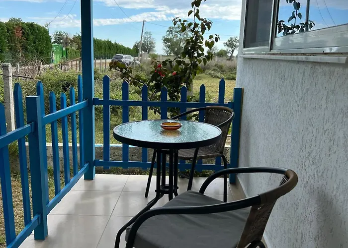 Vakantiehuis Biku's In Rrjoll *