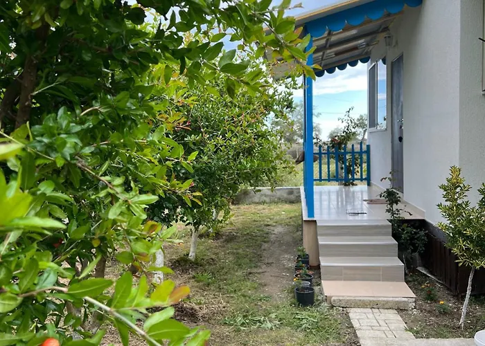 Biku's In Rrjoll Vakantiehuis